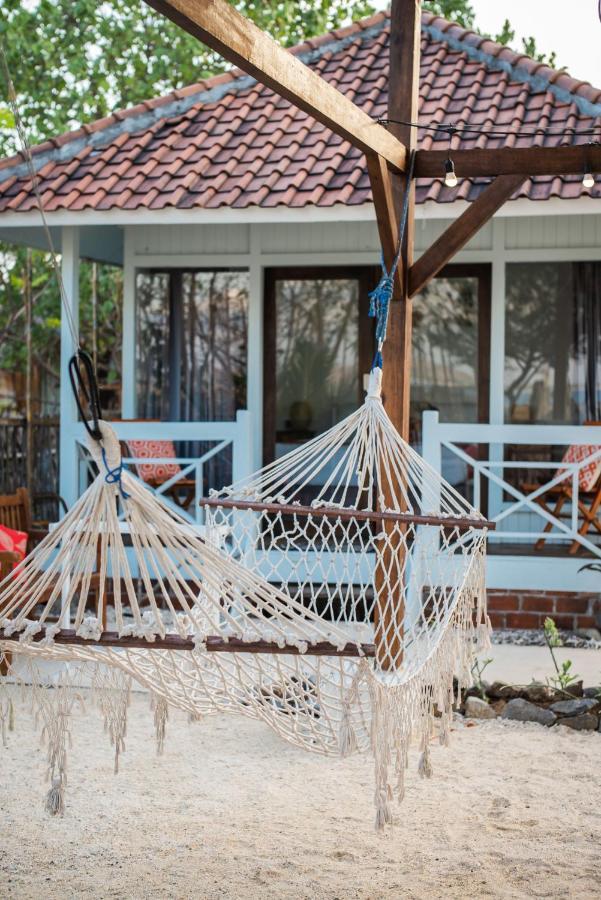 The High Dive Gili Gede By Ultimate Resorts Dış mekan fotoğraf
