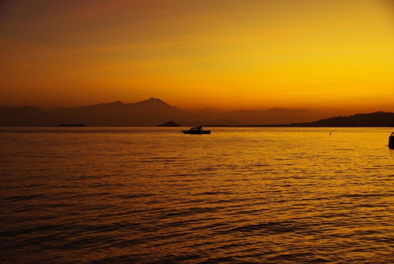 The High Dive Gili Gede By Ultimate Resorts Dış mekan fotoğraf